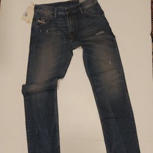 Diesel Regular 28W 32L Krayver slim carrot NWT